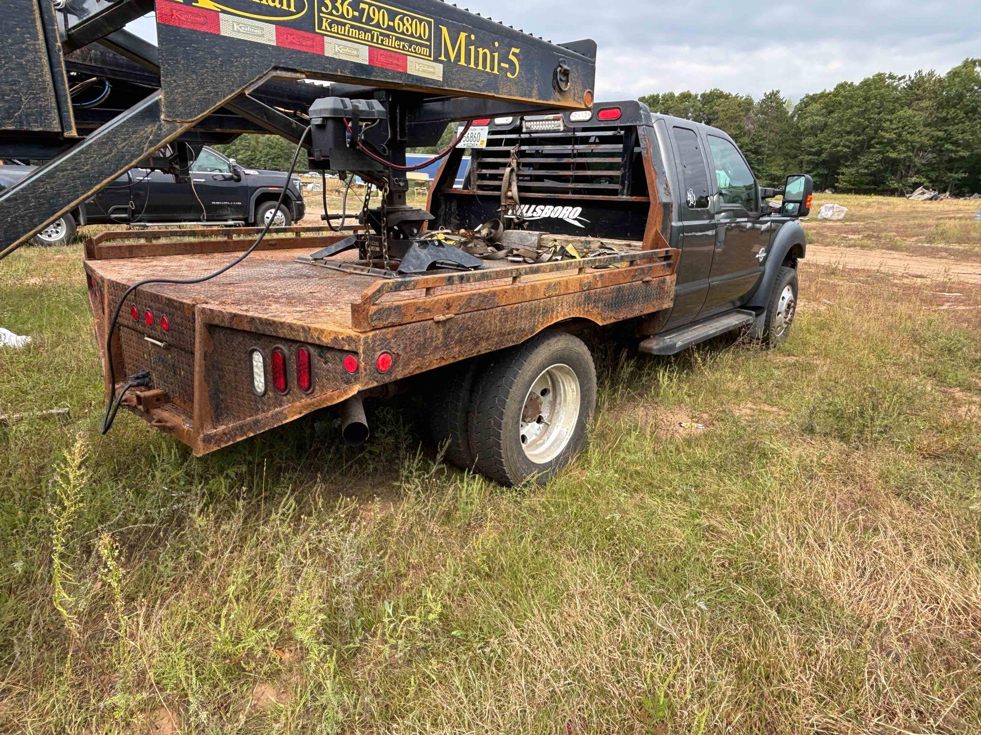 2015 FORD F450 - Image 17